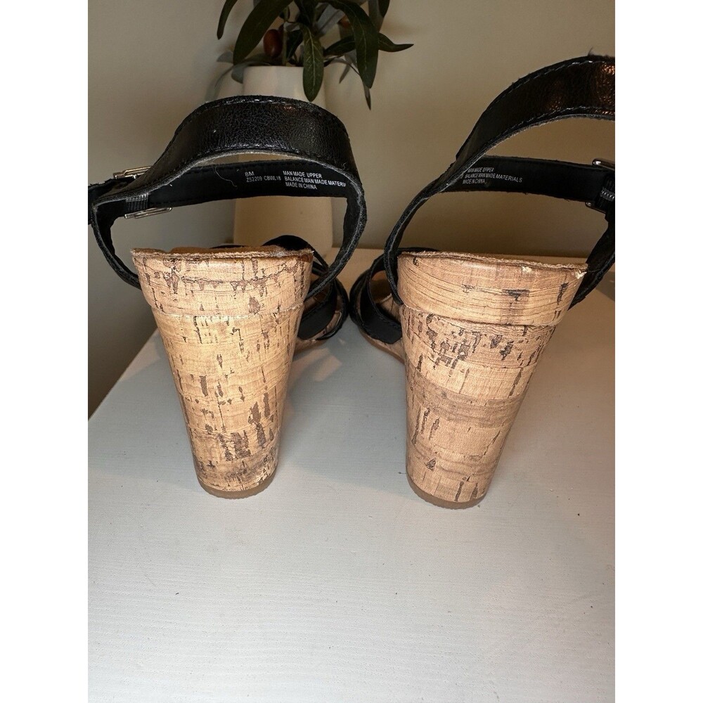 B.O.C. Born Concepts Black Strappy Cork Wedge Heel Sandals Size 8M Comfort - Picture 5 of 10